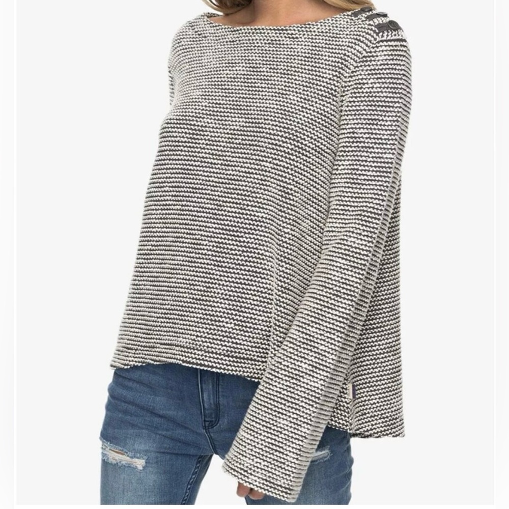 ROXY Free Thinking Marled Gray knit Pullover sweater button accents M